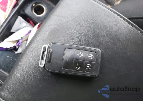 2010 Volvo S80 3.2 z USA, uszkodzony, nr VIN YV1960AS3A1116711